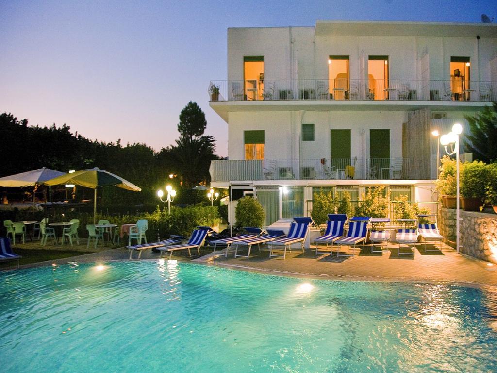 Hotel Carmencita Anacapri  Exterior photo