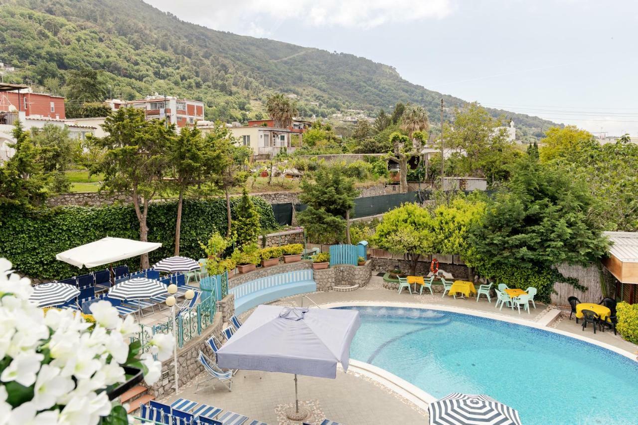 Hotel Carmencita Anacapri  Exterior photo