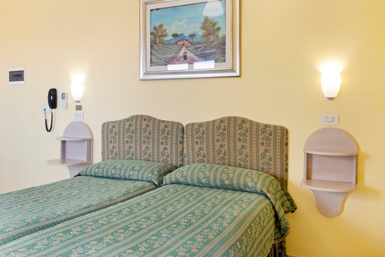 Hotel Carmencita Anacapri  Exterior photo