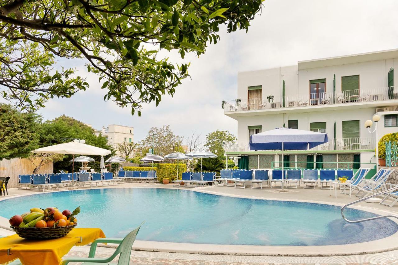 Hotel Carmencita Anacapri  Exterior photo